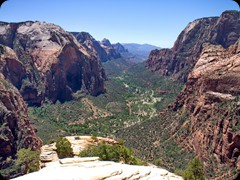 Blick von Angels Landing über den Zion NP