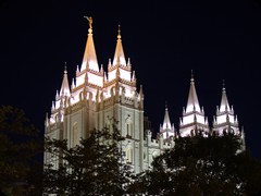 Salt-Lake-Tempel bei Nacht