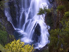 Wasserfall im Parque Pumalin