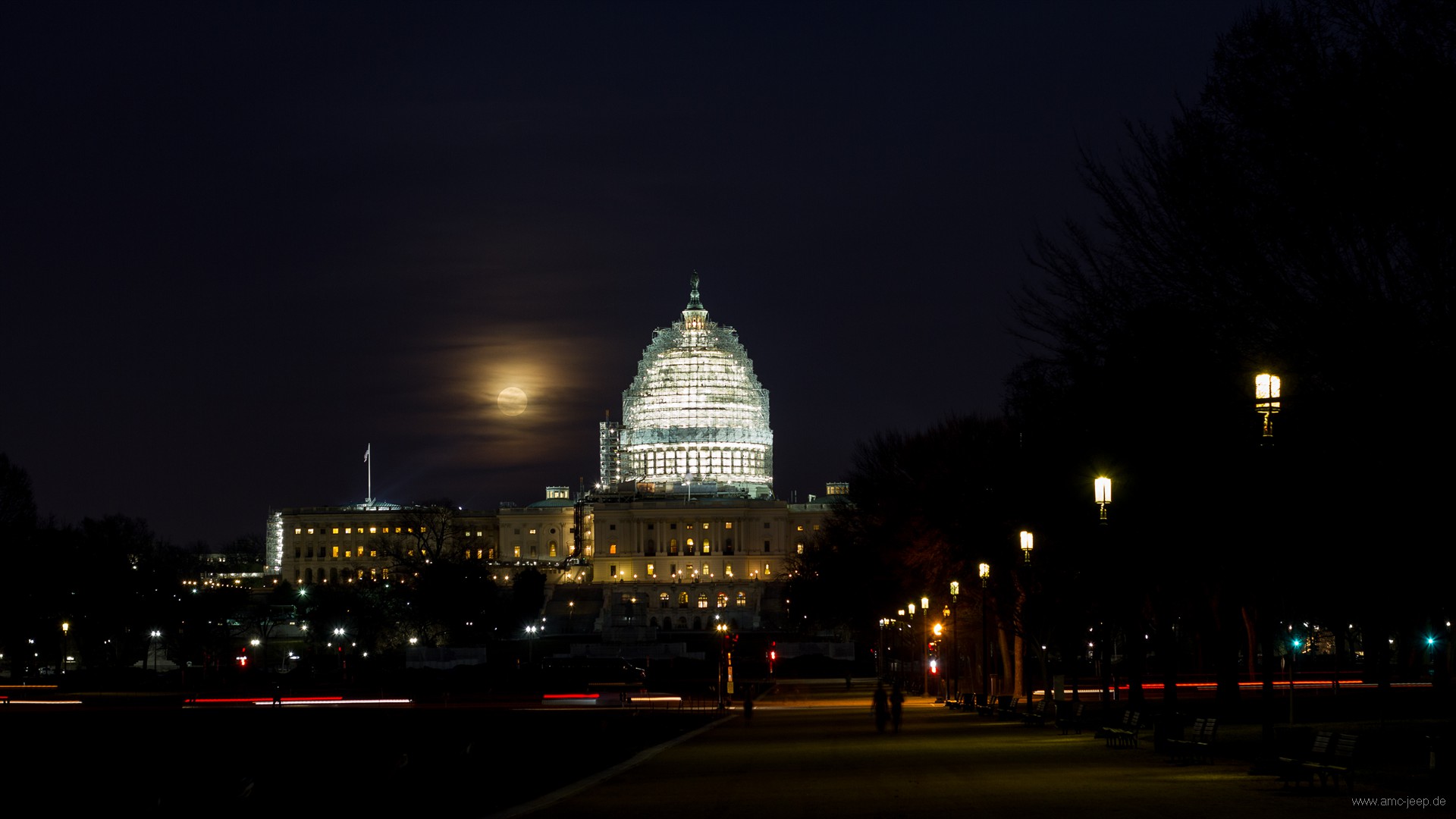  full moon beside United States Capitol