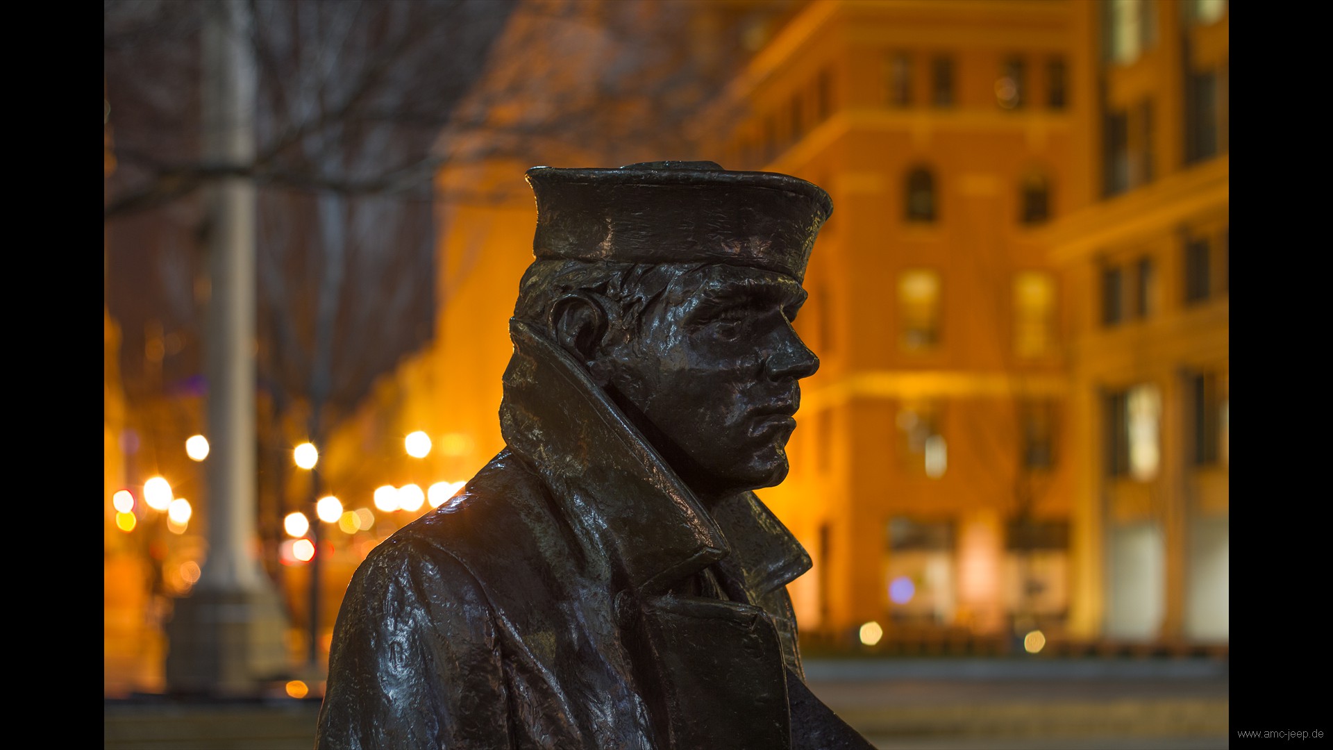 The Lone Sailor at 
US Navy Memorial Plaza